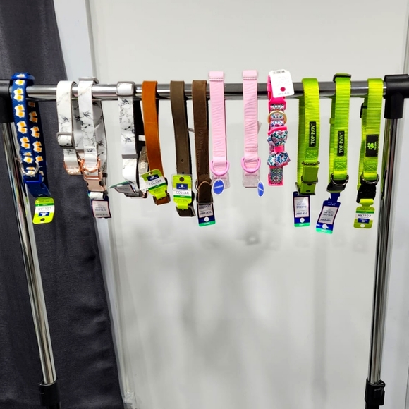 Collars - Picture 1 of 6